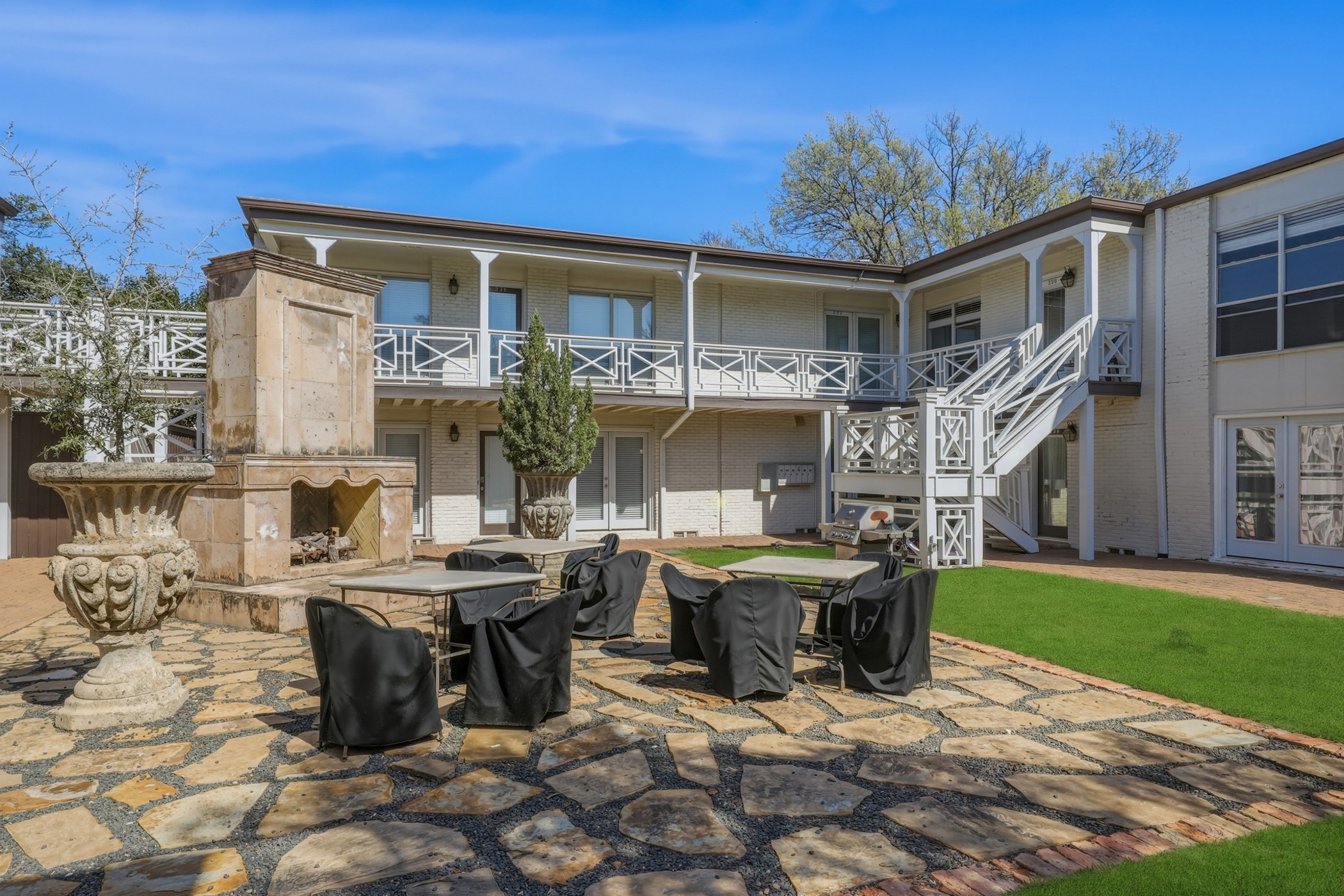 5925 E University Boulevard Dallas TX 75206