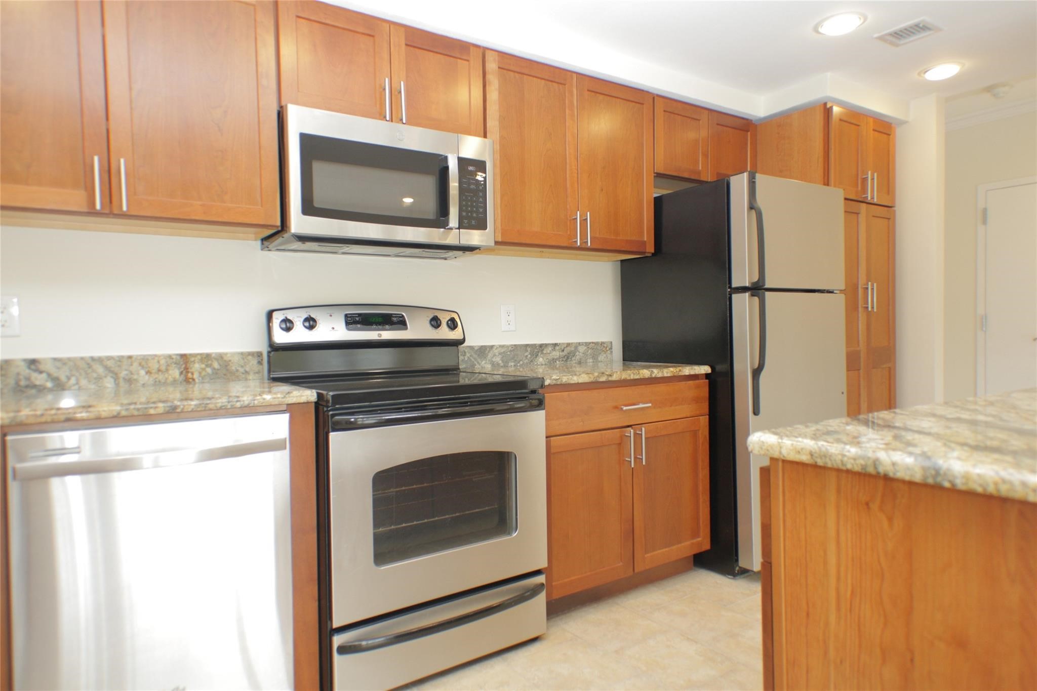 6211 W Northwest Highway Dallas TX 75225