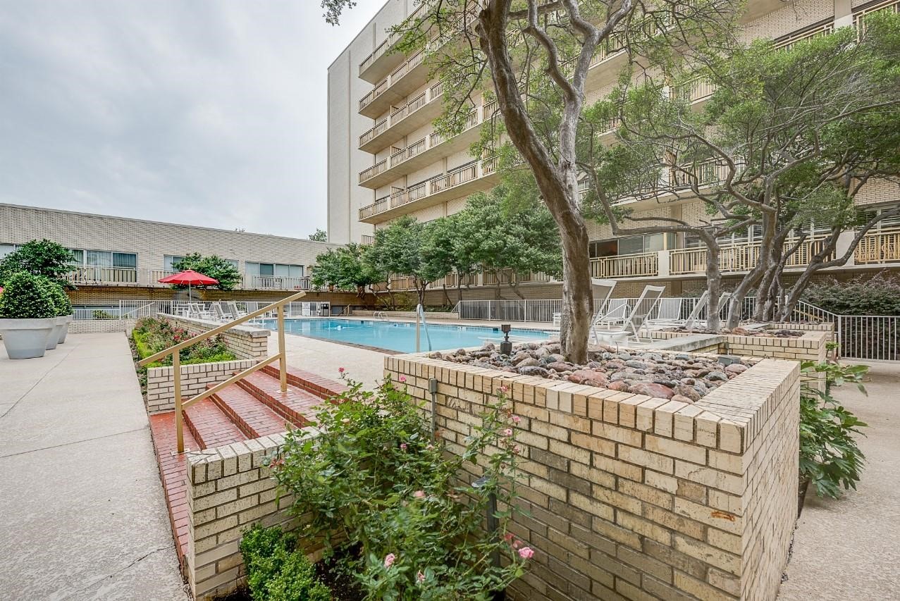 6211 W Northwest Highway Dallas TX 75225