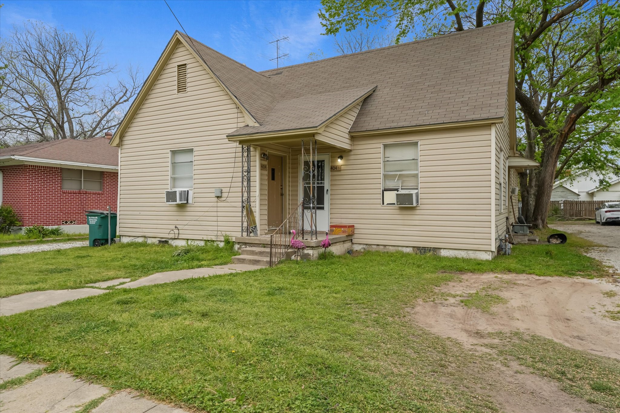 404 S Morris Street Gainesville TX 76240