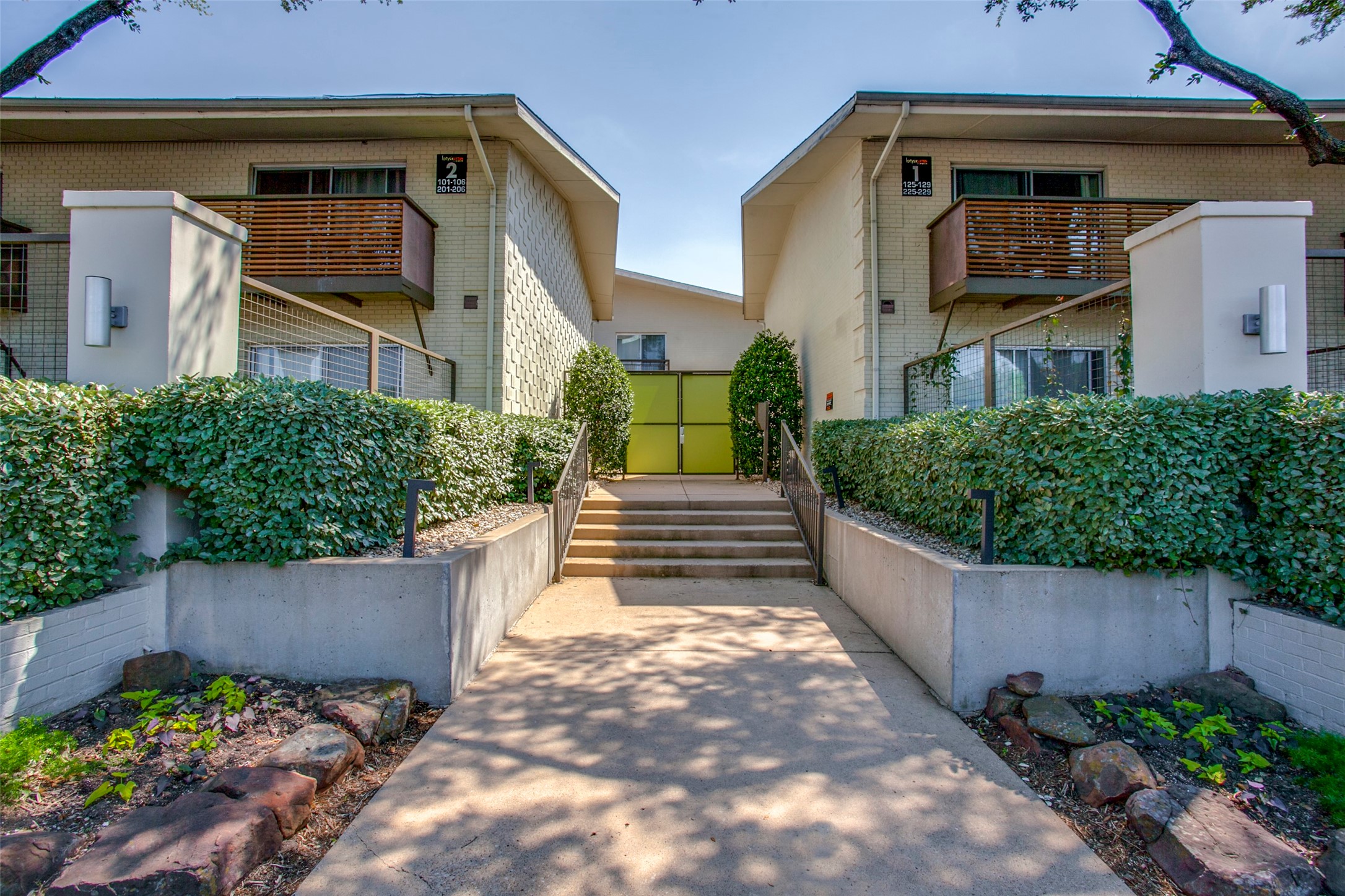 4616 W Lovers Lane Dallas TX 75209