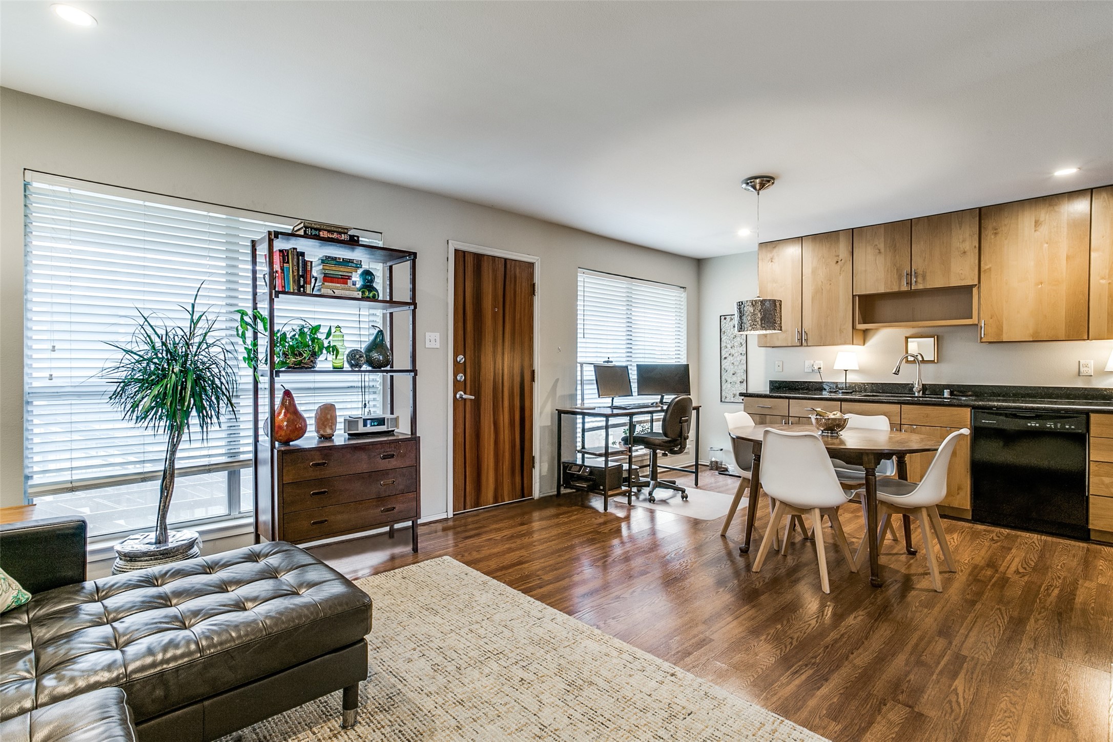4616 W Lovers Lane Dallas TX 75209