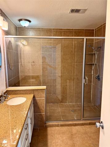 2106 Horizon Trail Arlington TX 76011