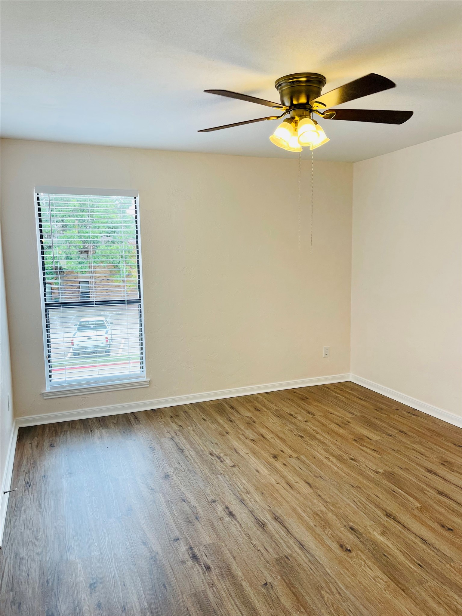 2106 Horizon Trail Arlington TX 76011