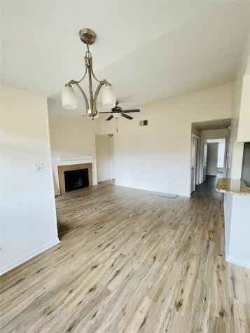 2106 Horizon Trail Arlington TX 76011