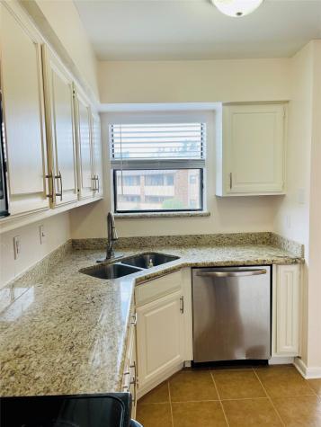 2106 Horizon Trail Arlington TX 76011