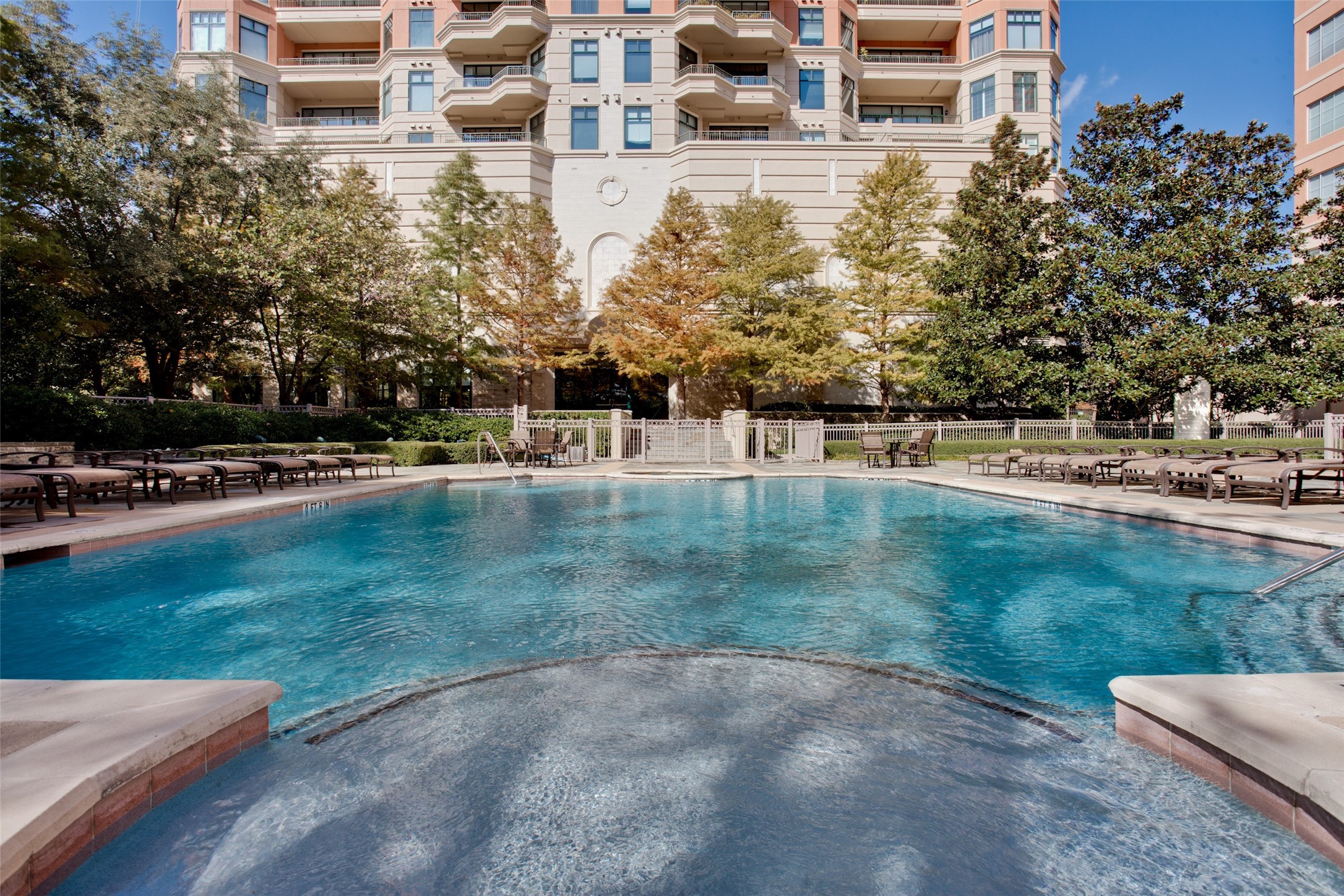 2828 Hood Street Dallas TX 75219