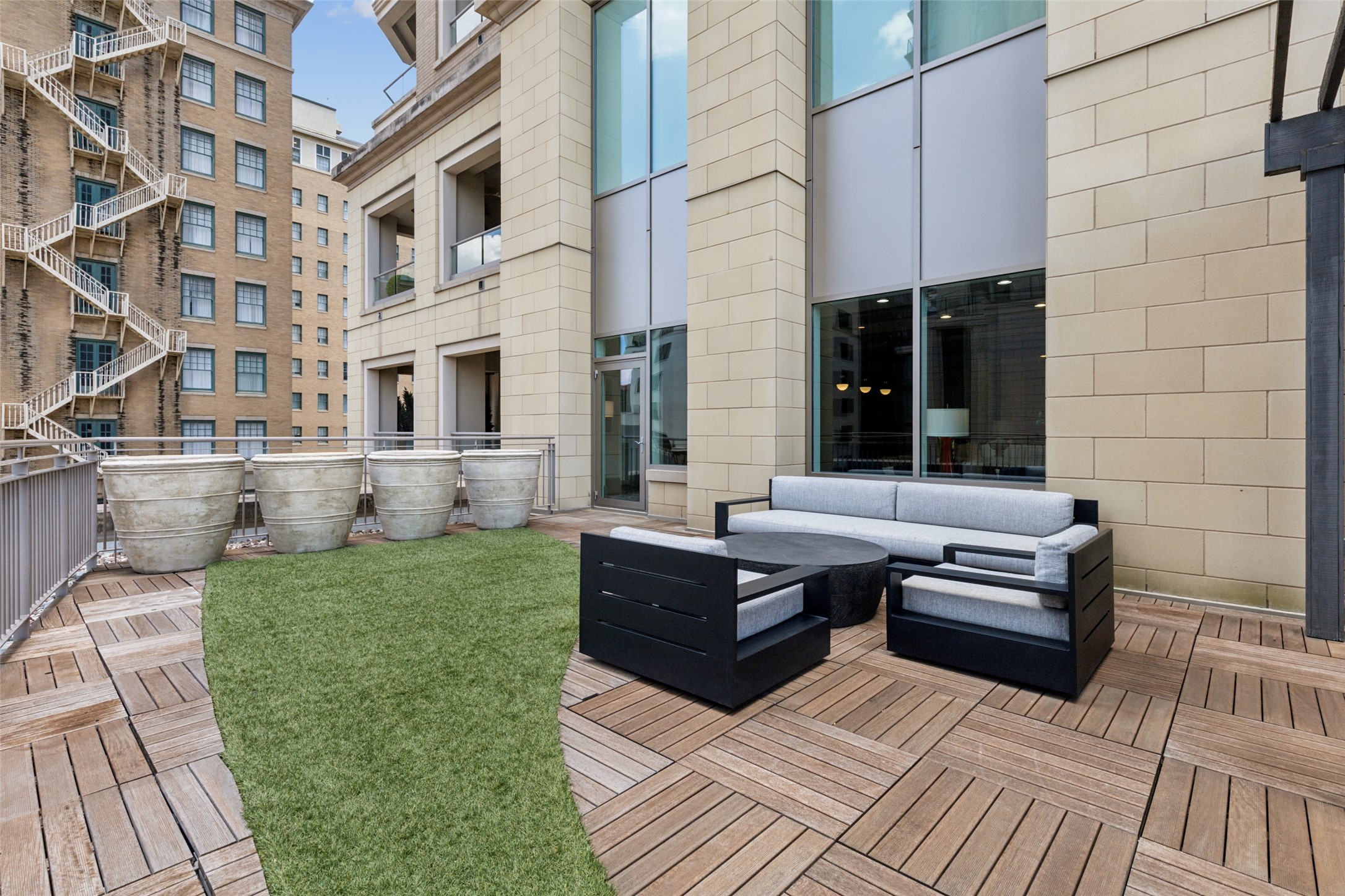 2300 Wolf Street Dallas TX 75201
