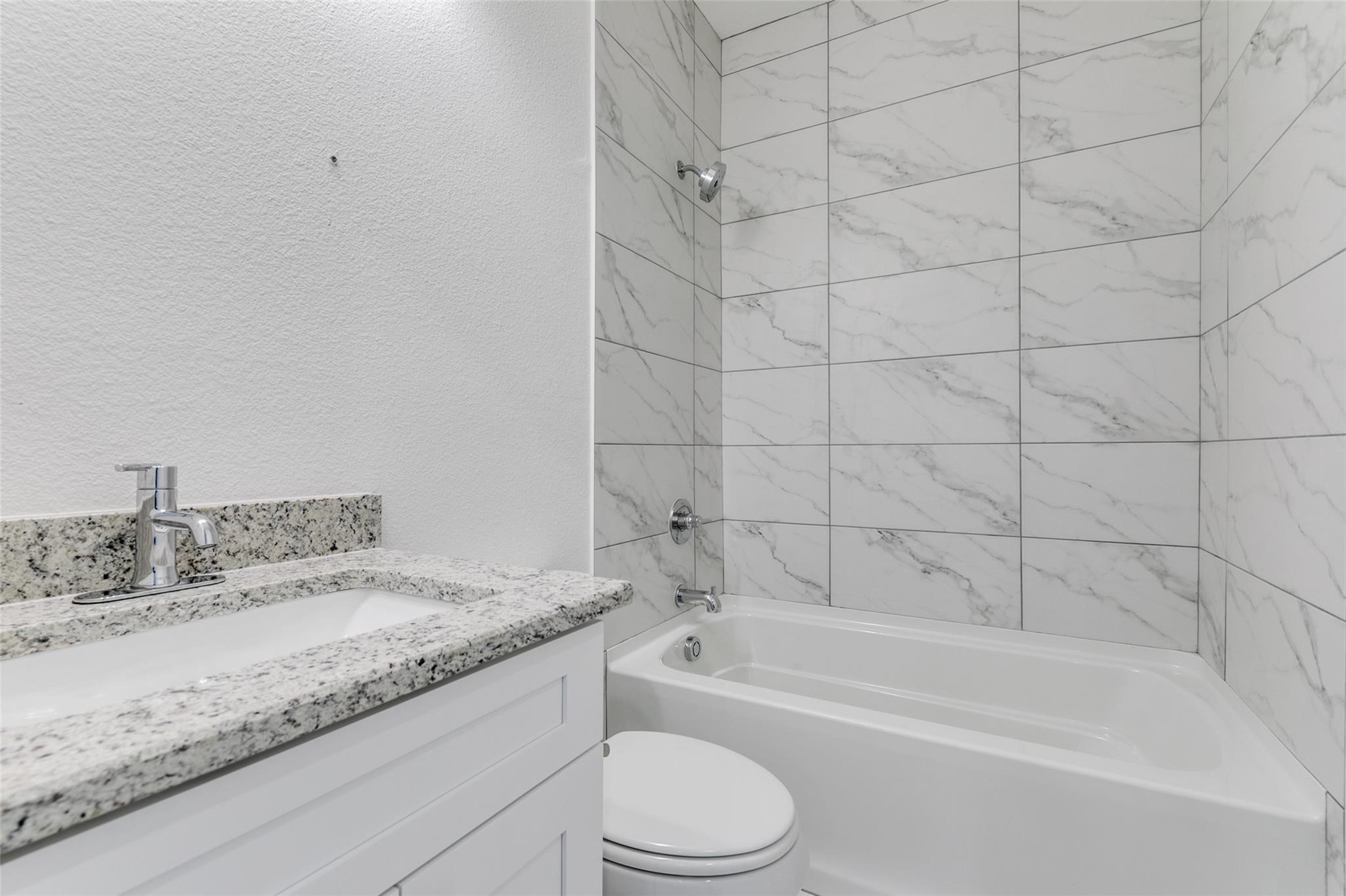 2418 Ash Lane Sachse TX 75048