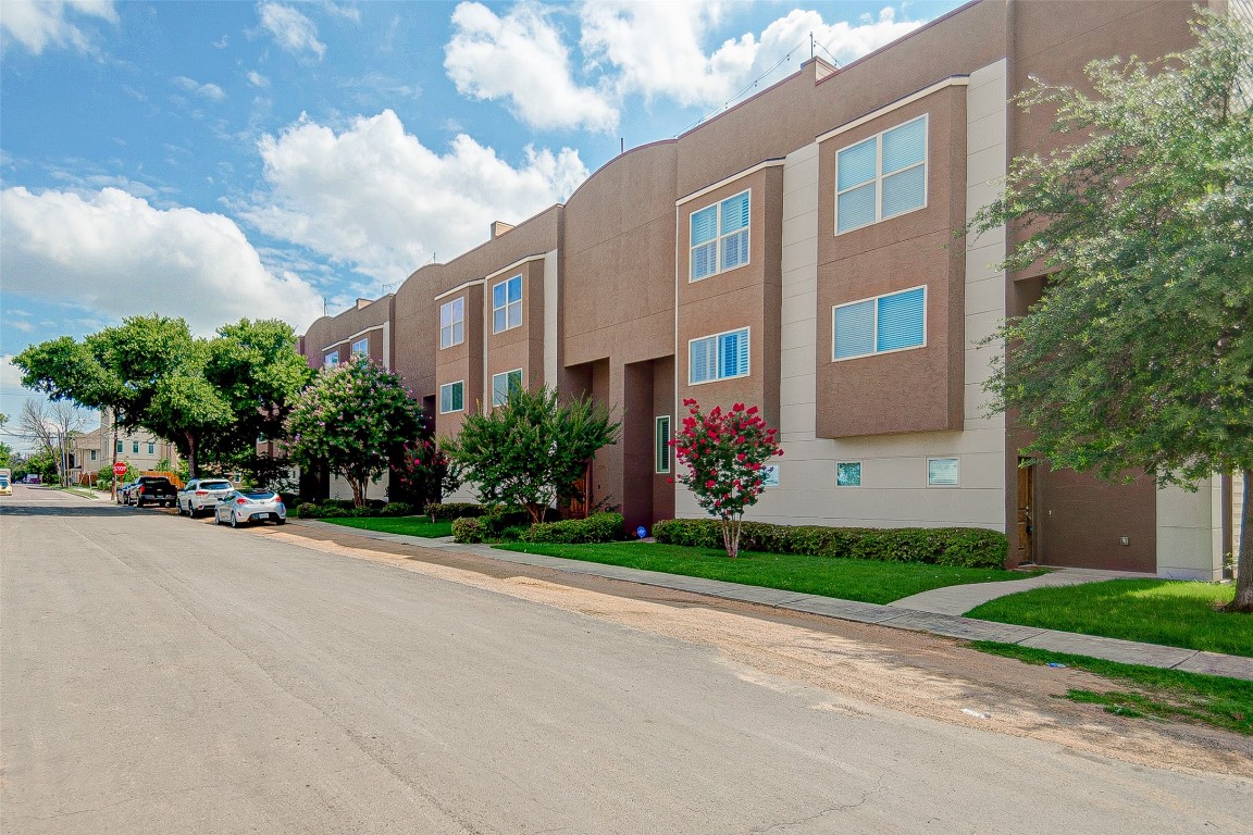 1506 Hope Street Dallas TX 75206