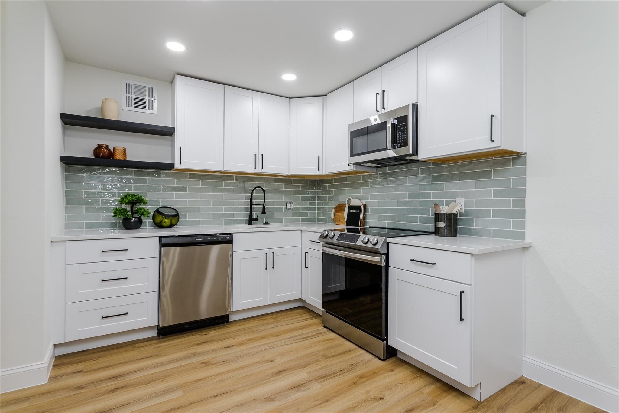 5607 Harvest Hill Road Dallas TX 75230