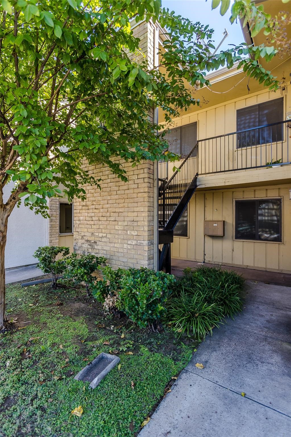 5607 Harvest Hill Road Dallas TX 75230