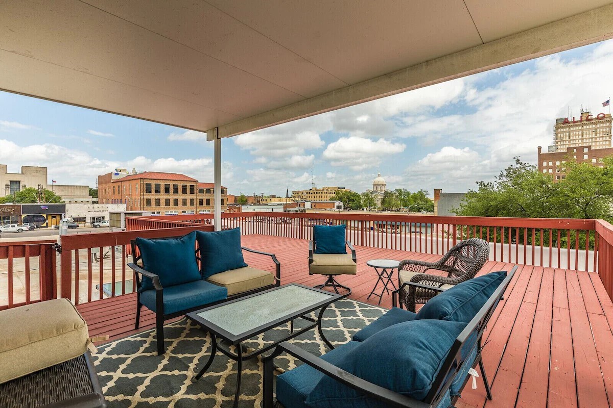 721 Austin Avenue Waco TX 76701