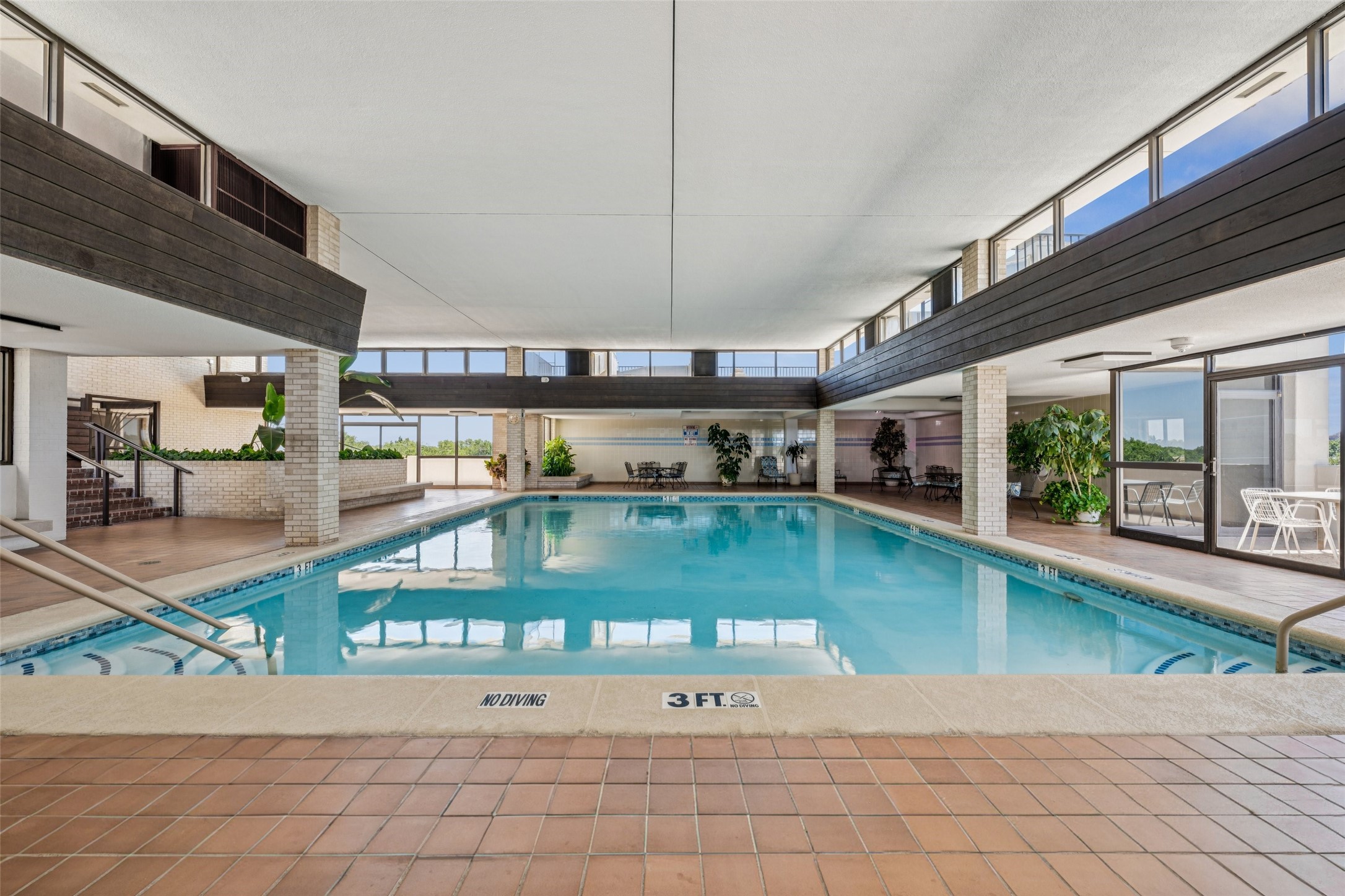 6335 W Northwest Highway Dallas TX 75225