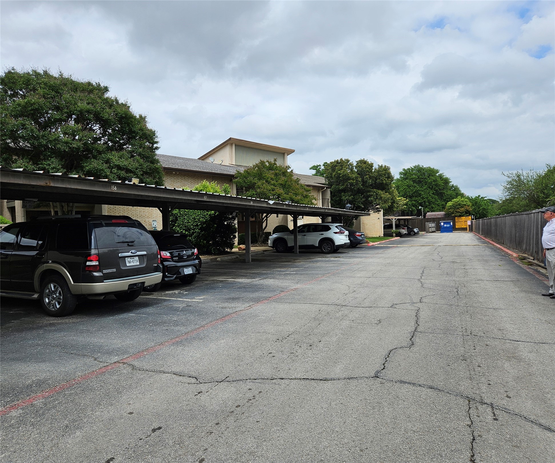 12816 Midway Road Dallas TX 75244