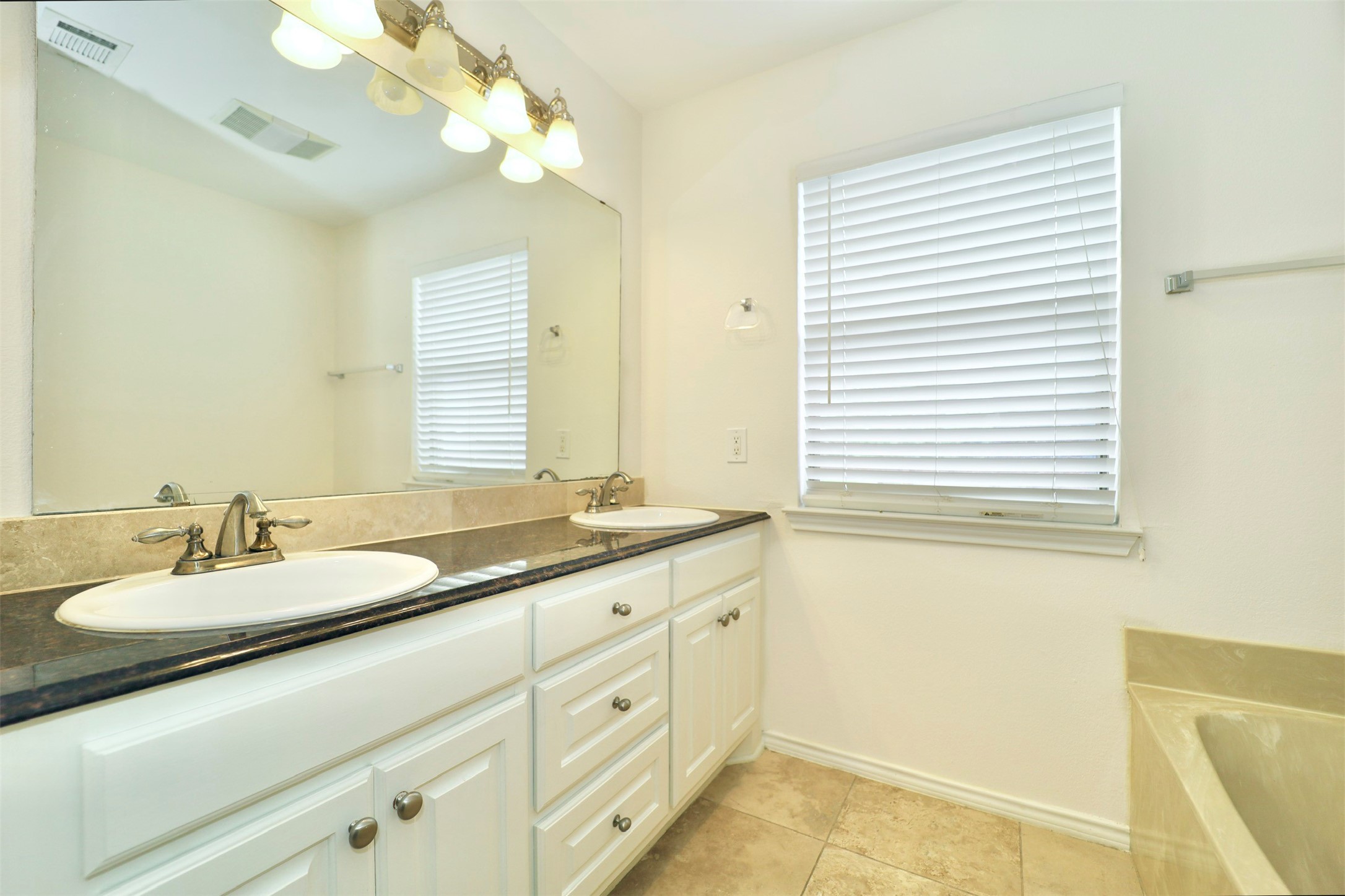 407 Josephine Street Dallas TX 75246