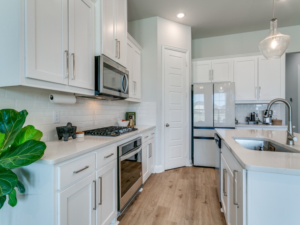 12964 Rockham Lane Farmers Branch TX 75234