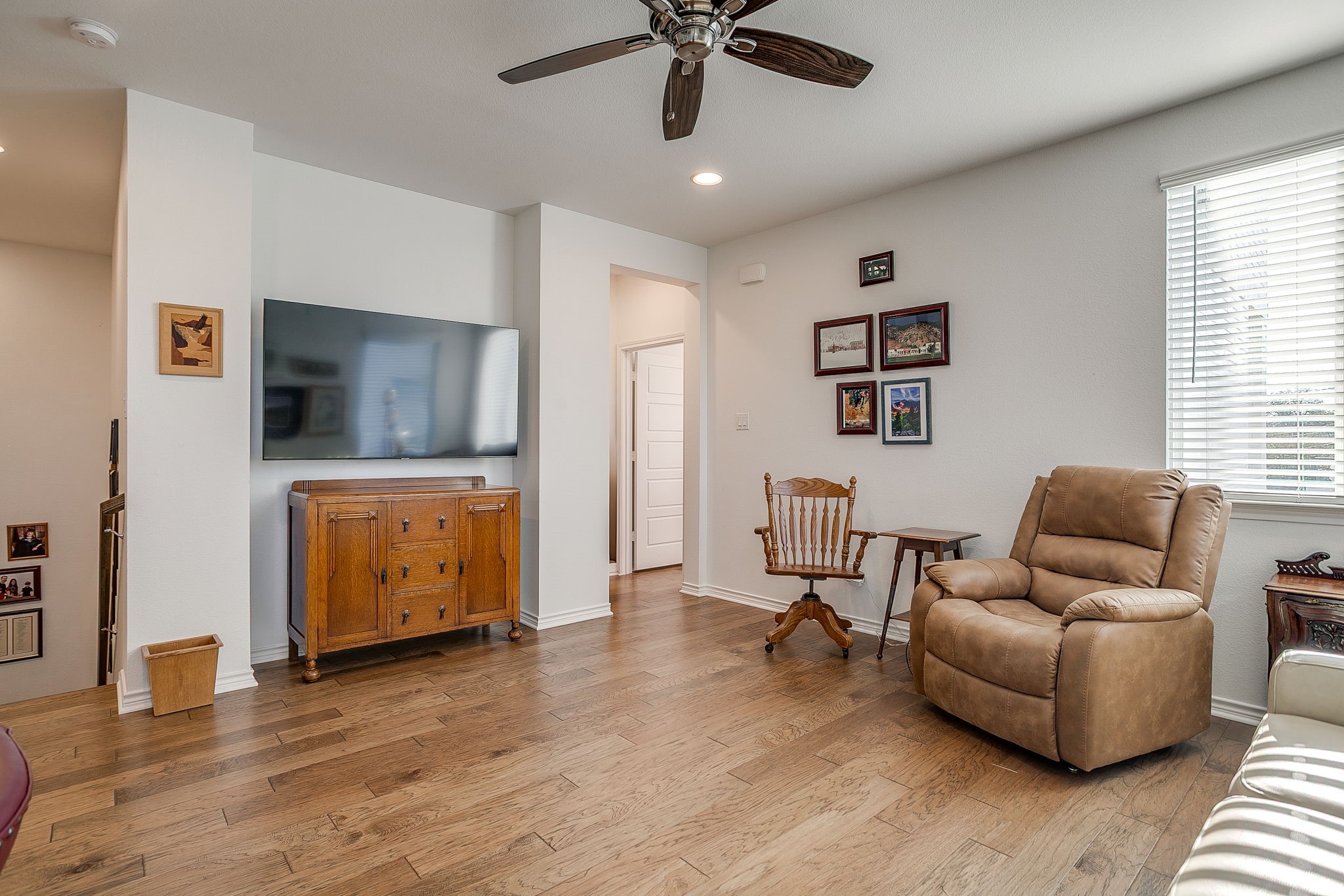 109 Crossroads Circle Westworth Village TX 76114