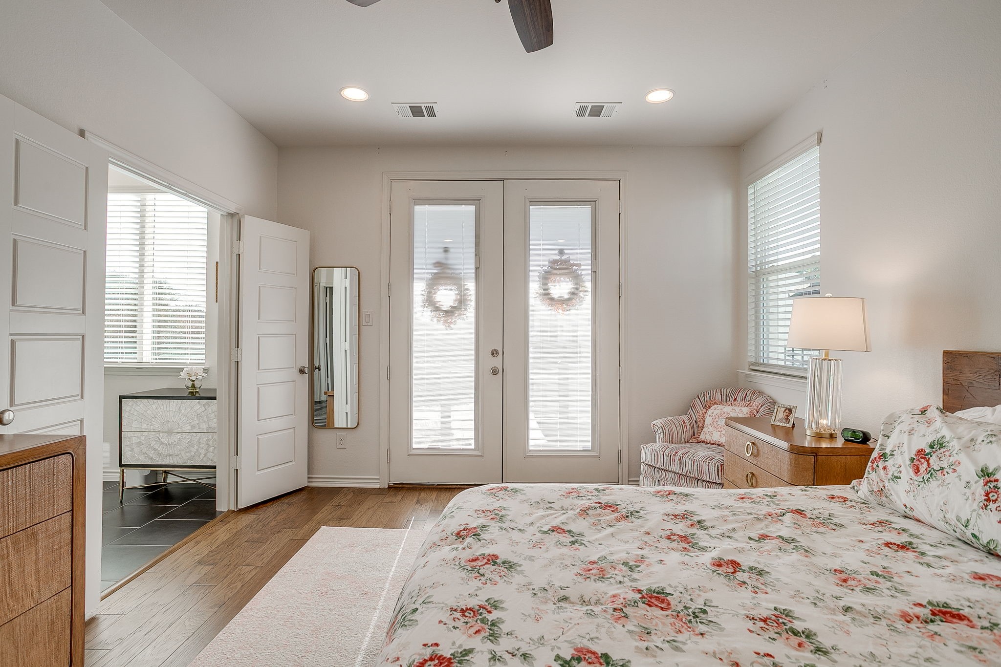 109 Crossroads Circle Westworth Village TX 76114