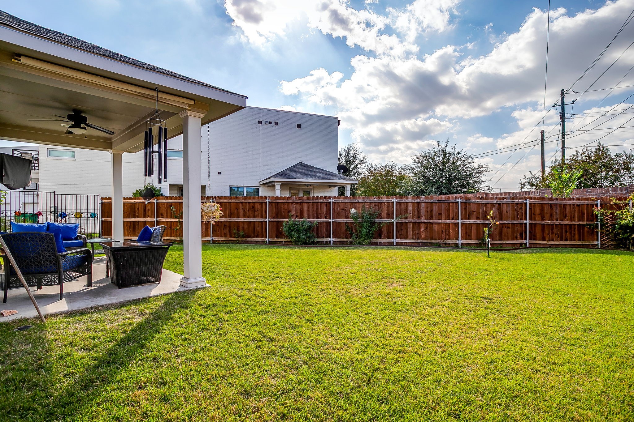 109 Crossroads Circle Westworth Village TX 76114