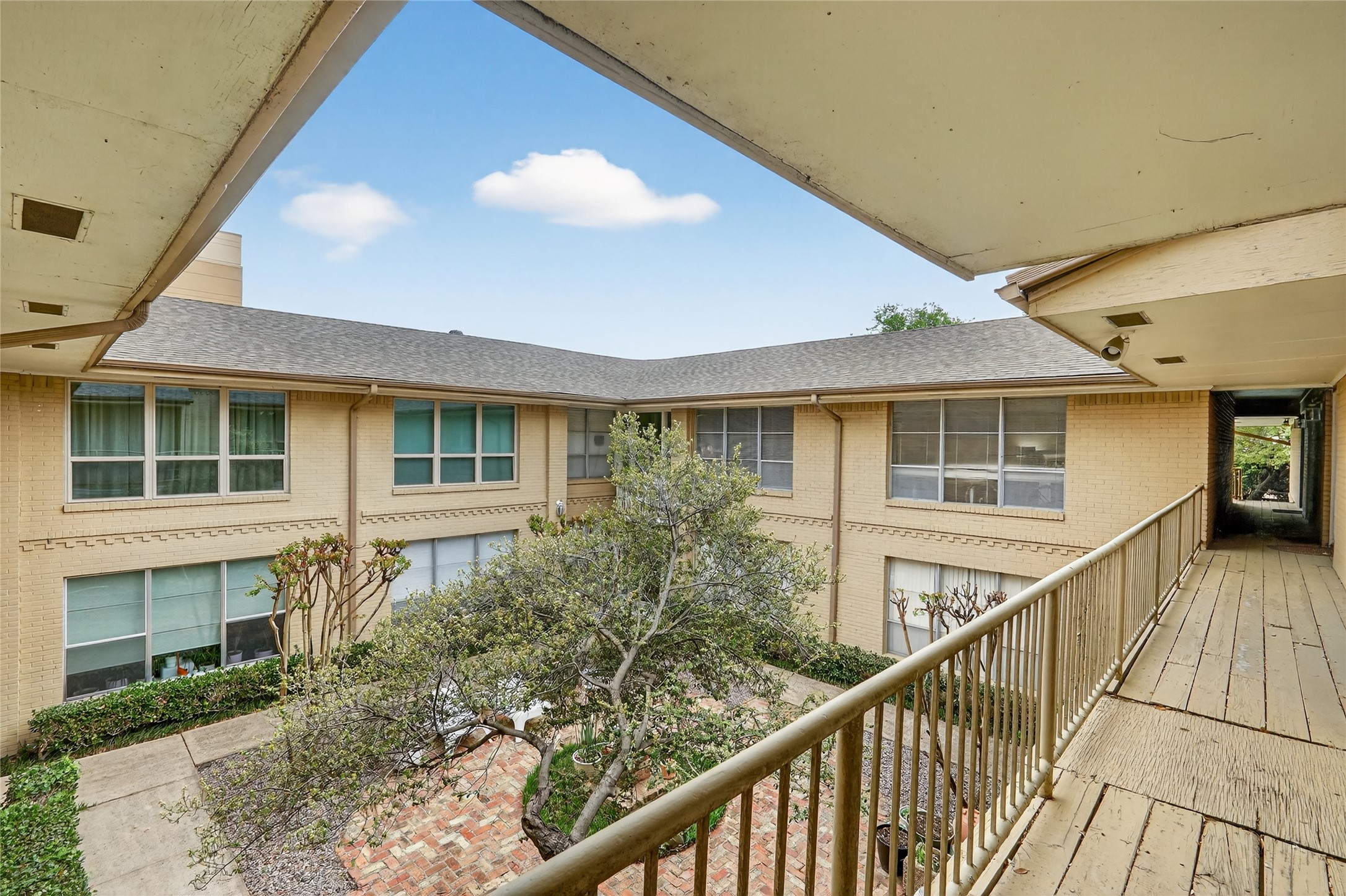 11150 Valleydale Drive Dallas TX 75230