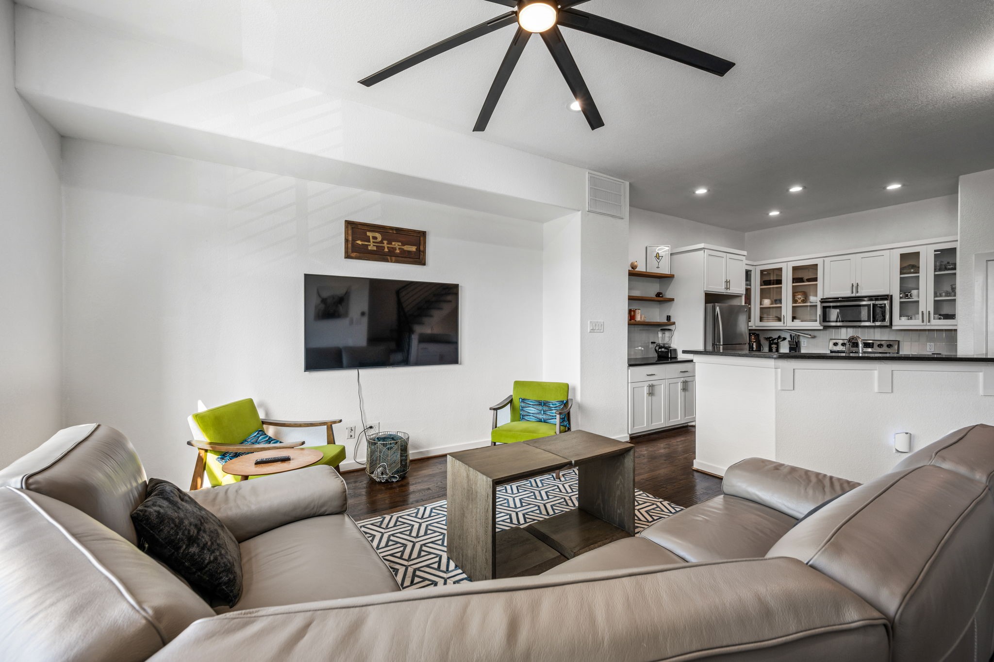 5713 La Vista Drive Dallas TX 75206