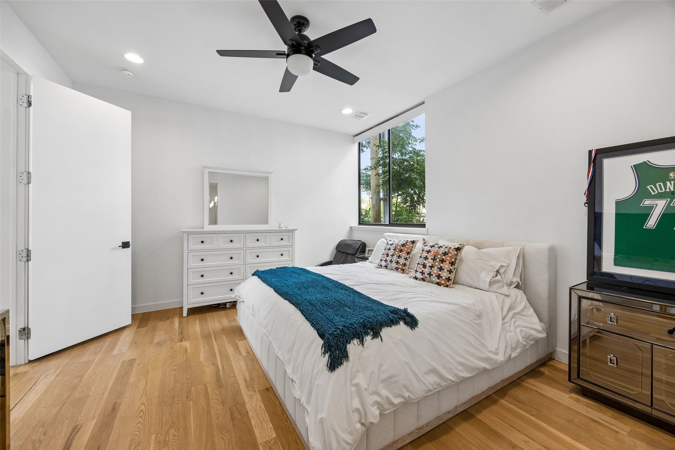 4828 Caxton Court Dallas TX 75204