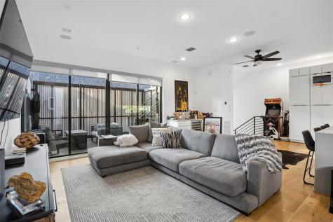 4828 Caxton Court Dallas TX 75204