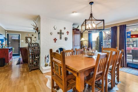 5930 Sandhurst Lane Dallas TX 75206