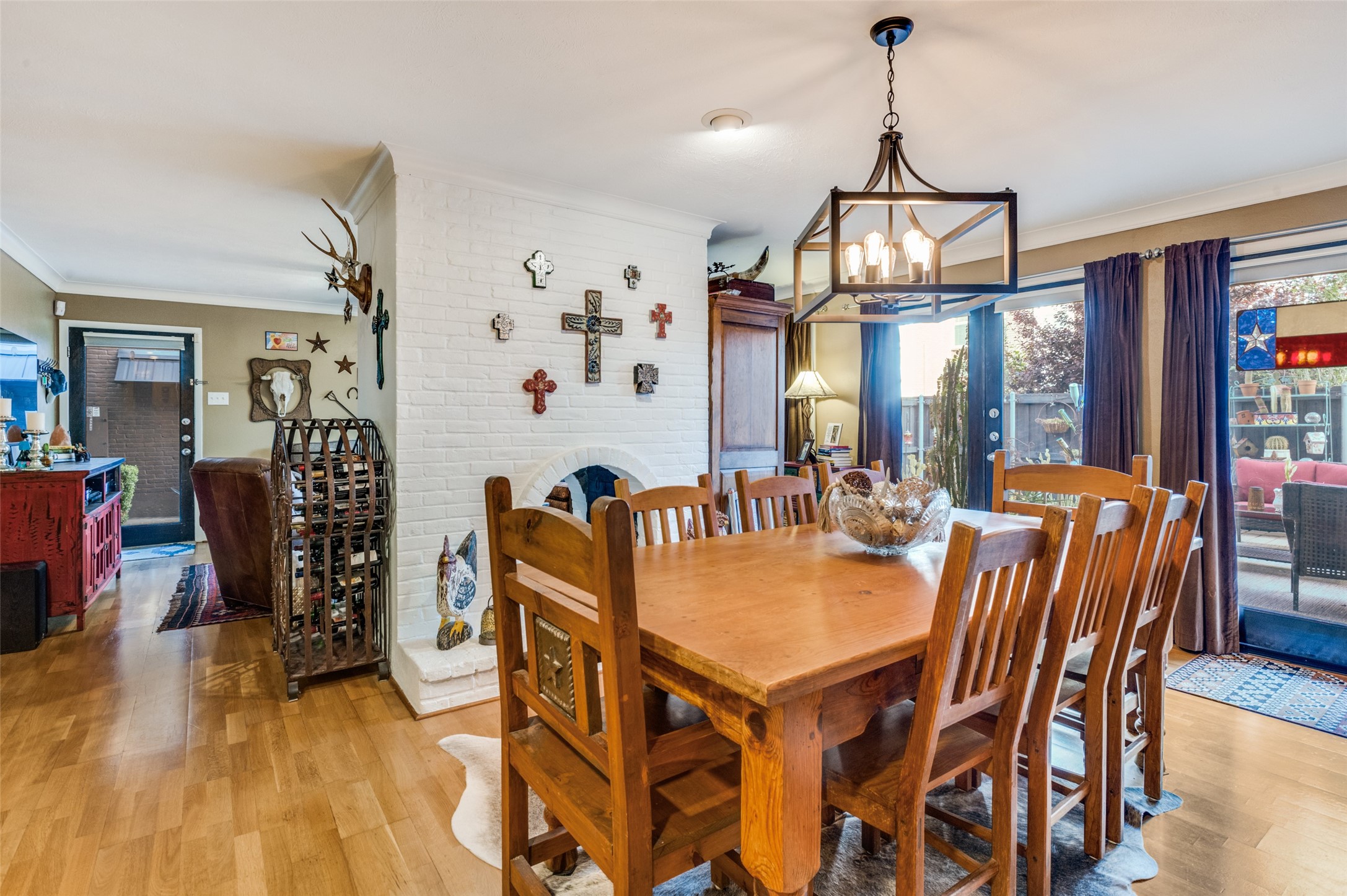 5930 Sandhurst Lane Dallas TX 75206