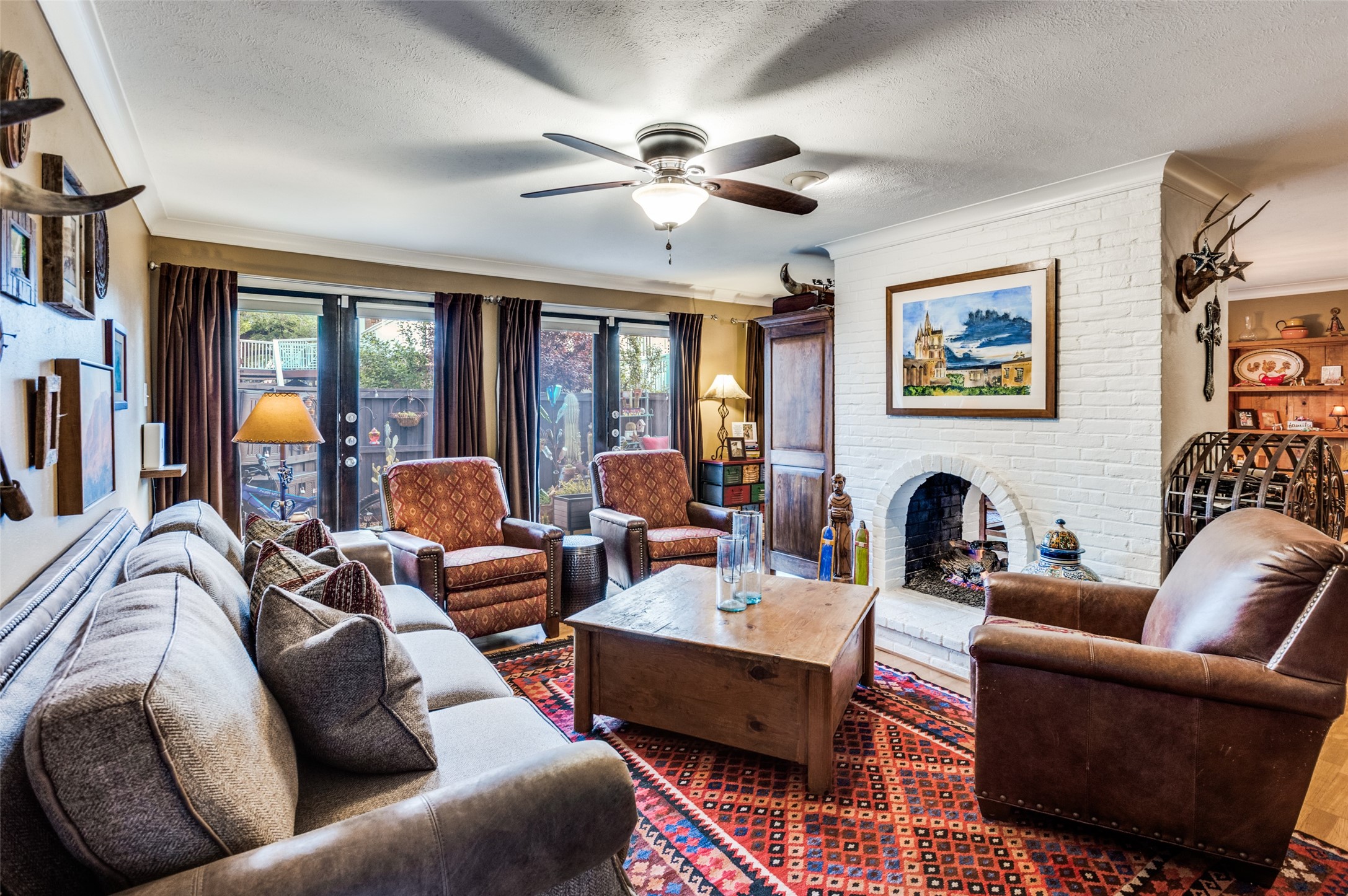 5930 Sandhurst Lane Dallas TX 75206