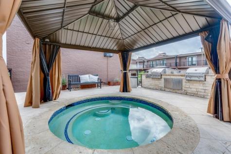 5930 Sandhurst Lane Dallas TX 75206