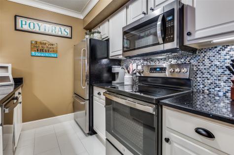 5930 Sandhurst Lane Dallas TX 75206