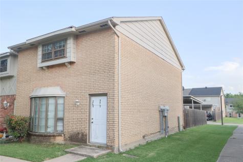 99 W Mountain Creek Drive Grand Prairie TX 75052