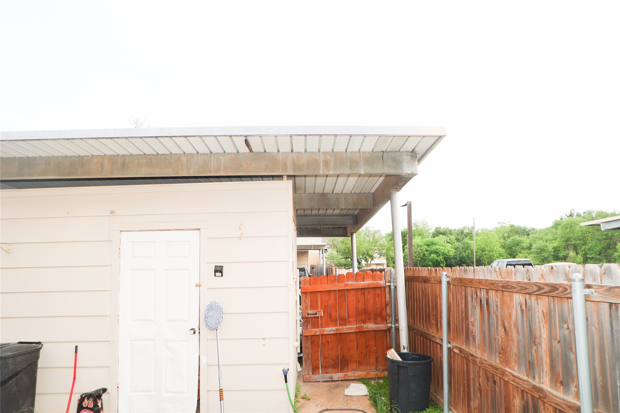 99 W Mountain Creek Drive Grand Prairie TX 75052