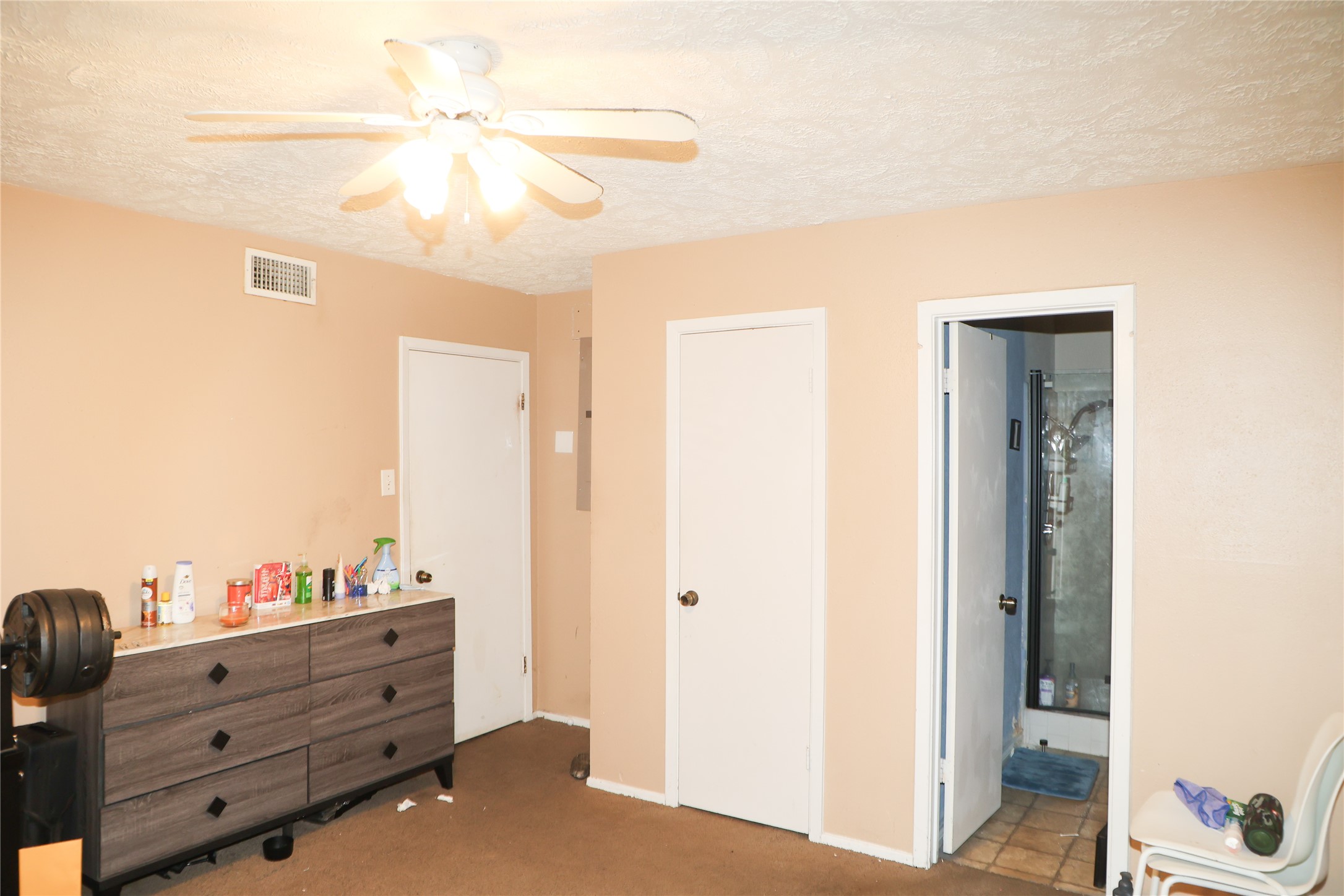 99 W Mountain Creek Drive Grand Prairie TX 75052
