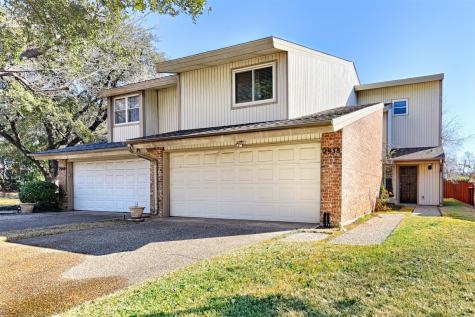 2958 Woodcroft Circle Carrollton TX 75006