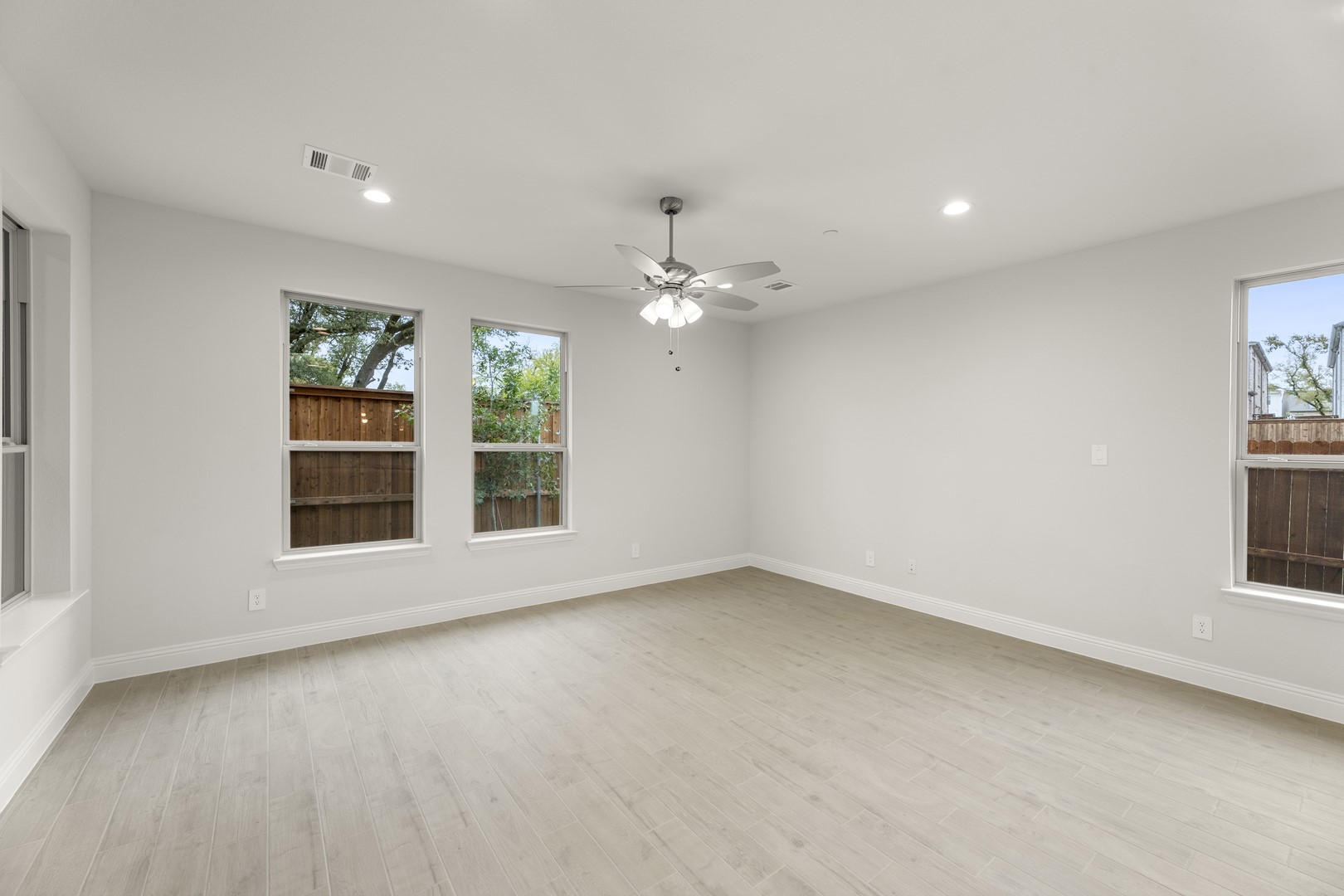 6949 Mustang Isle Drive Dallas TX 75228