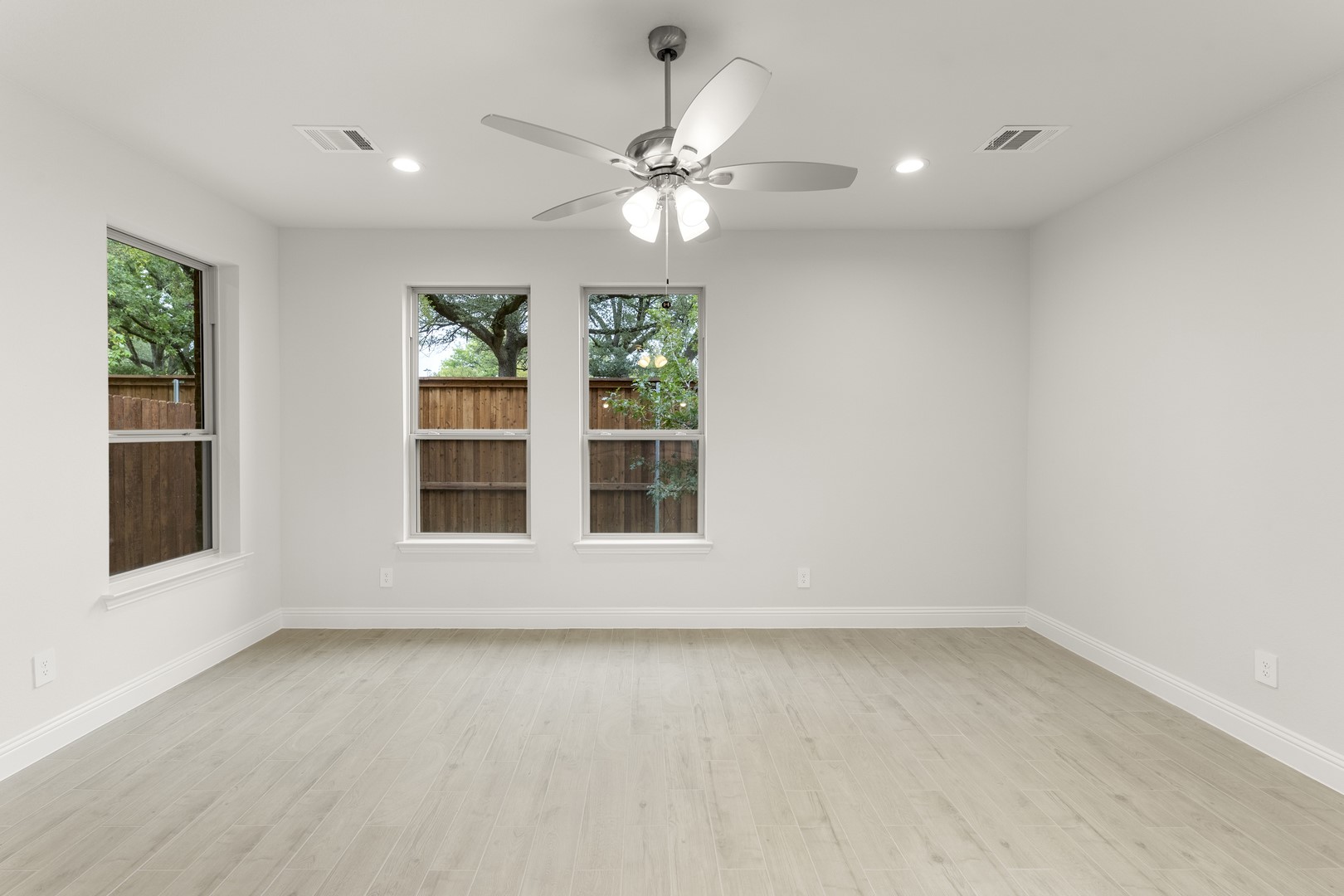 6949 Mustang Isle Drive Dallas TX 75228