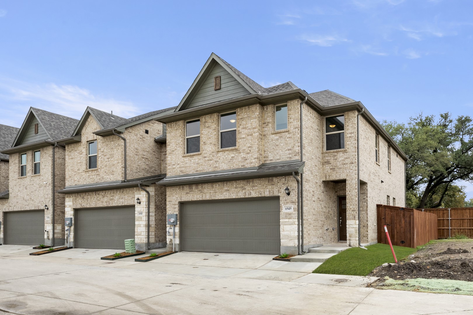 6949 Mustang Isle Drive Dallas TX 75228