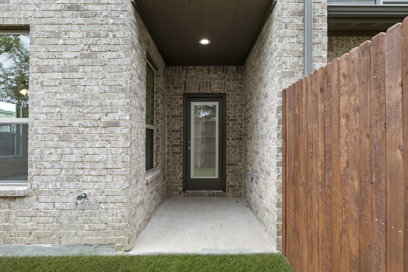 6949 Mustang Isle Drive Dallas TX 75228