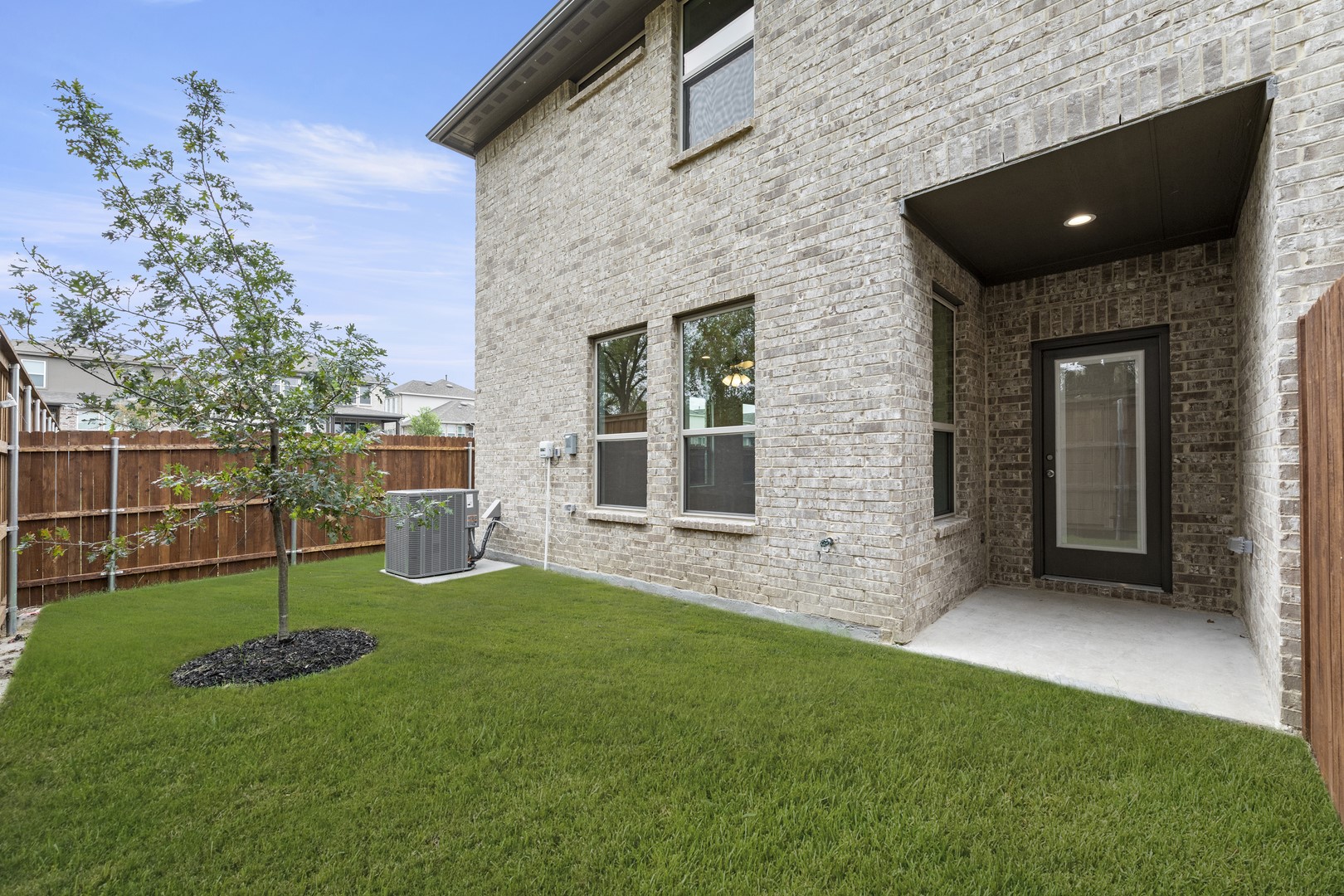 6949 Mustang Isle Drive Dallas TX 75228