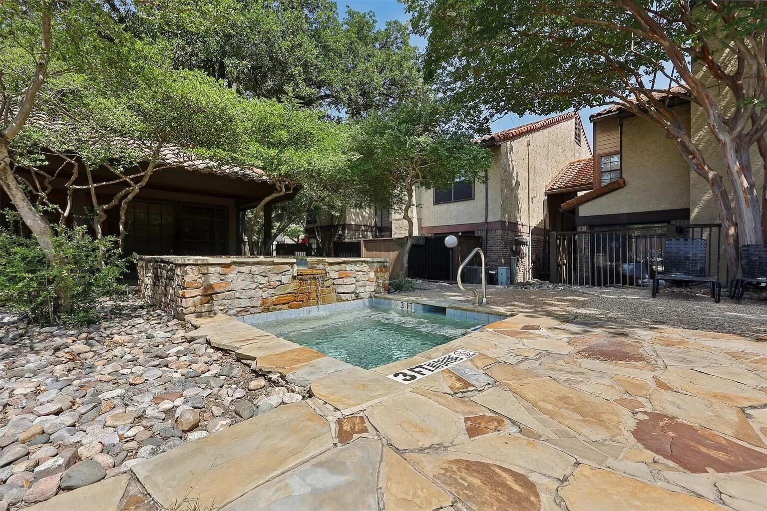 5757 E University Boulevard Dallas TX 75206