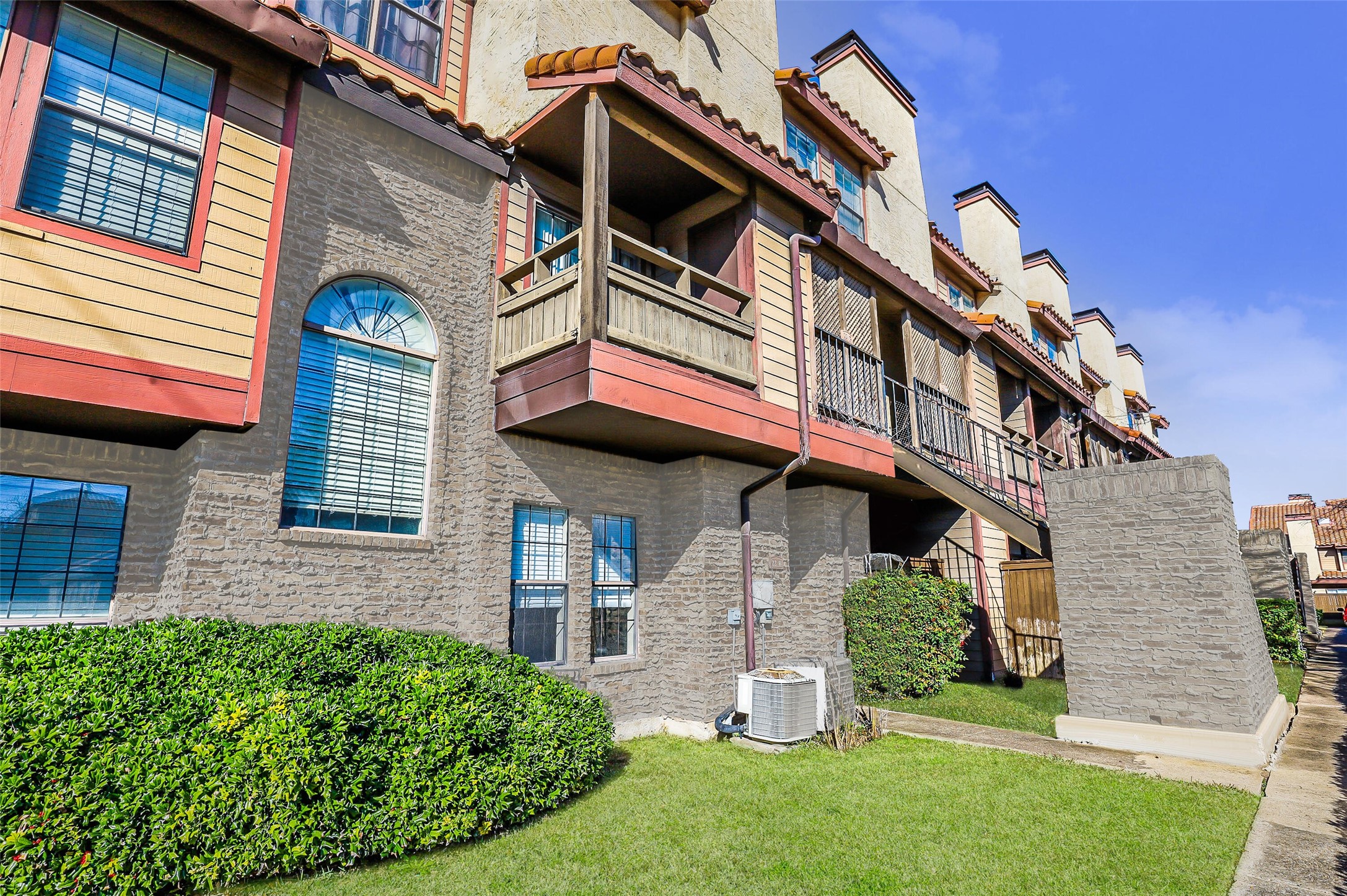5757 E University Boulevard Dallas TX 75206