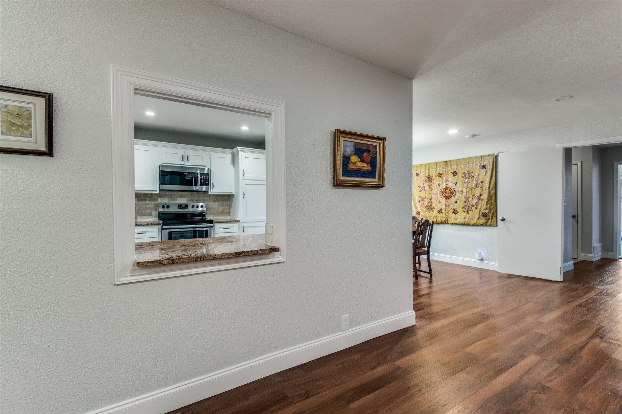9818 Smokefeather Lane Dallas TX 75243