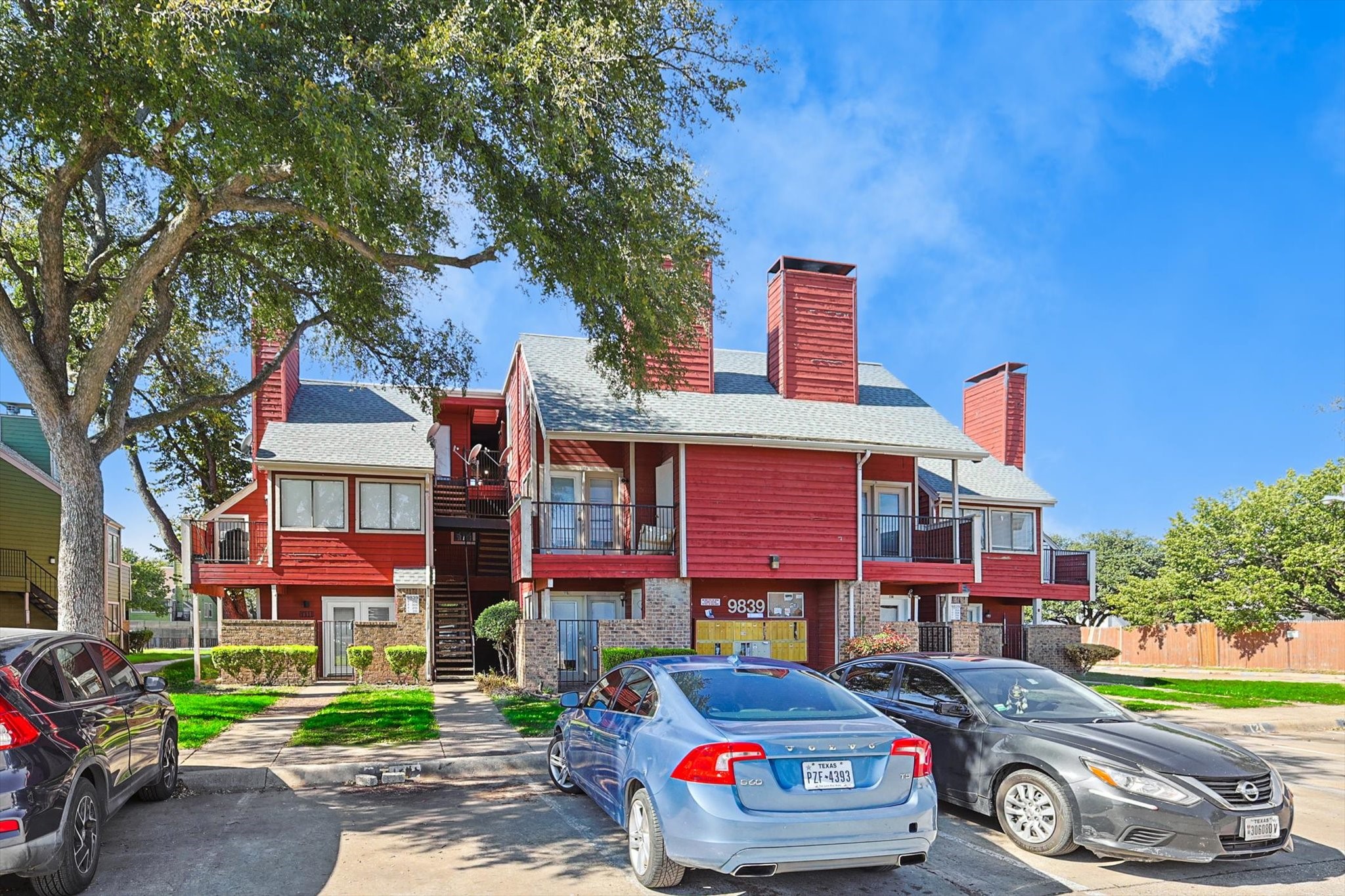 9839 Walnut Street Dallas TX 75243