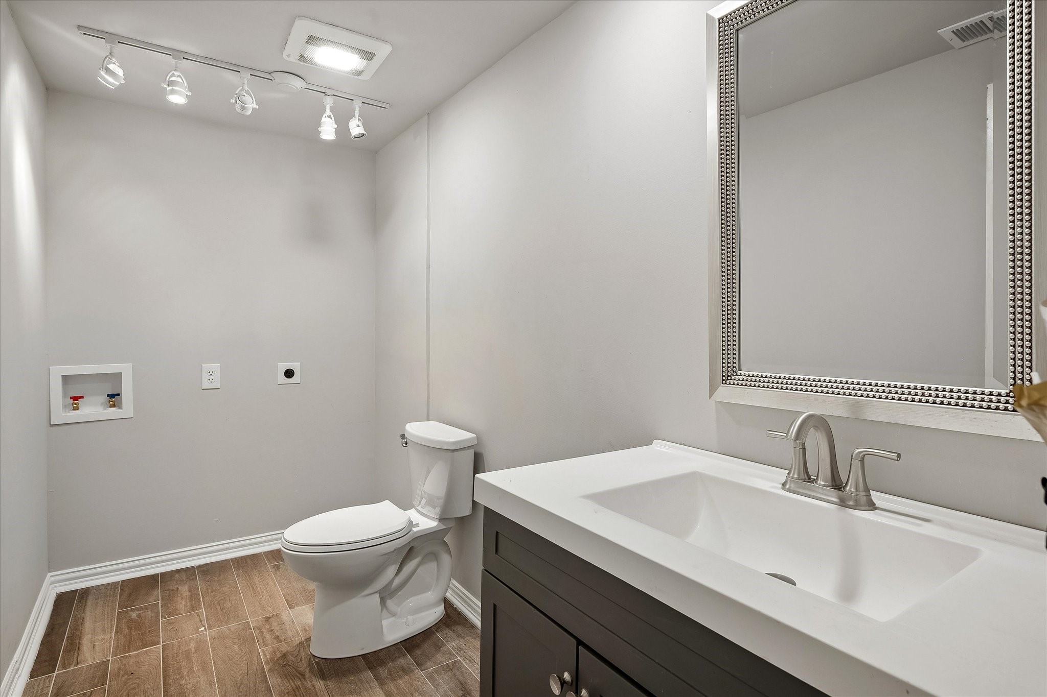4519 Rawlins Street Dallas TX 75219