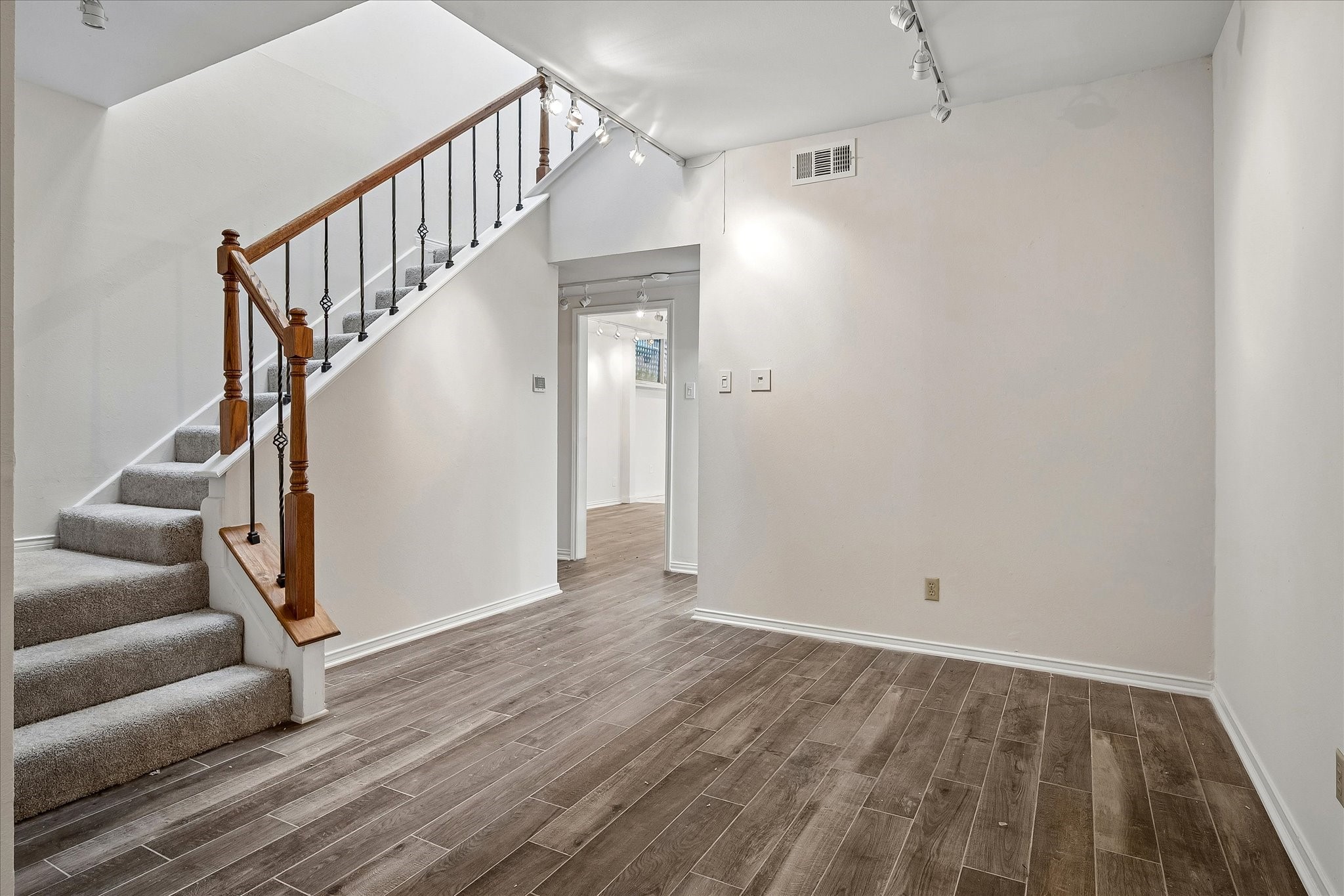 4519 Rawlins Street Dallas TX 75219
