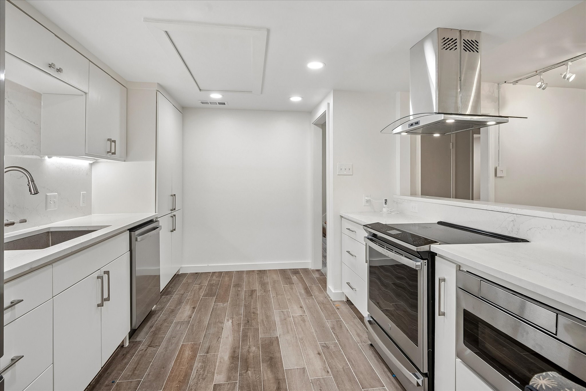 4519 Rawlins Street Dallas TX 75219