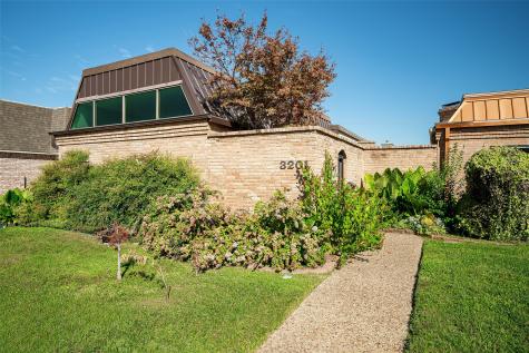3201 Stonehenge Lane Carrollton TX 75006